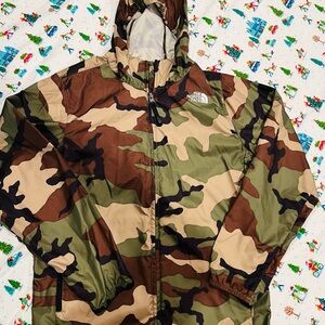 North Face: kids windbreaker